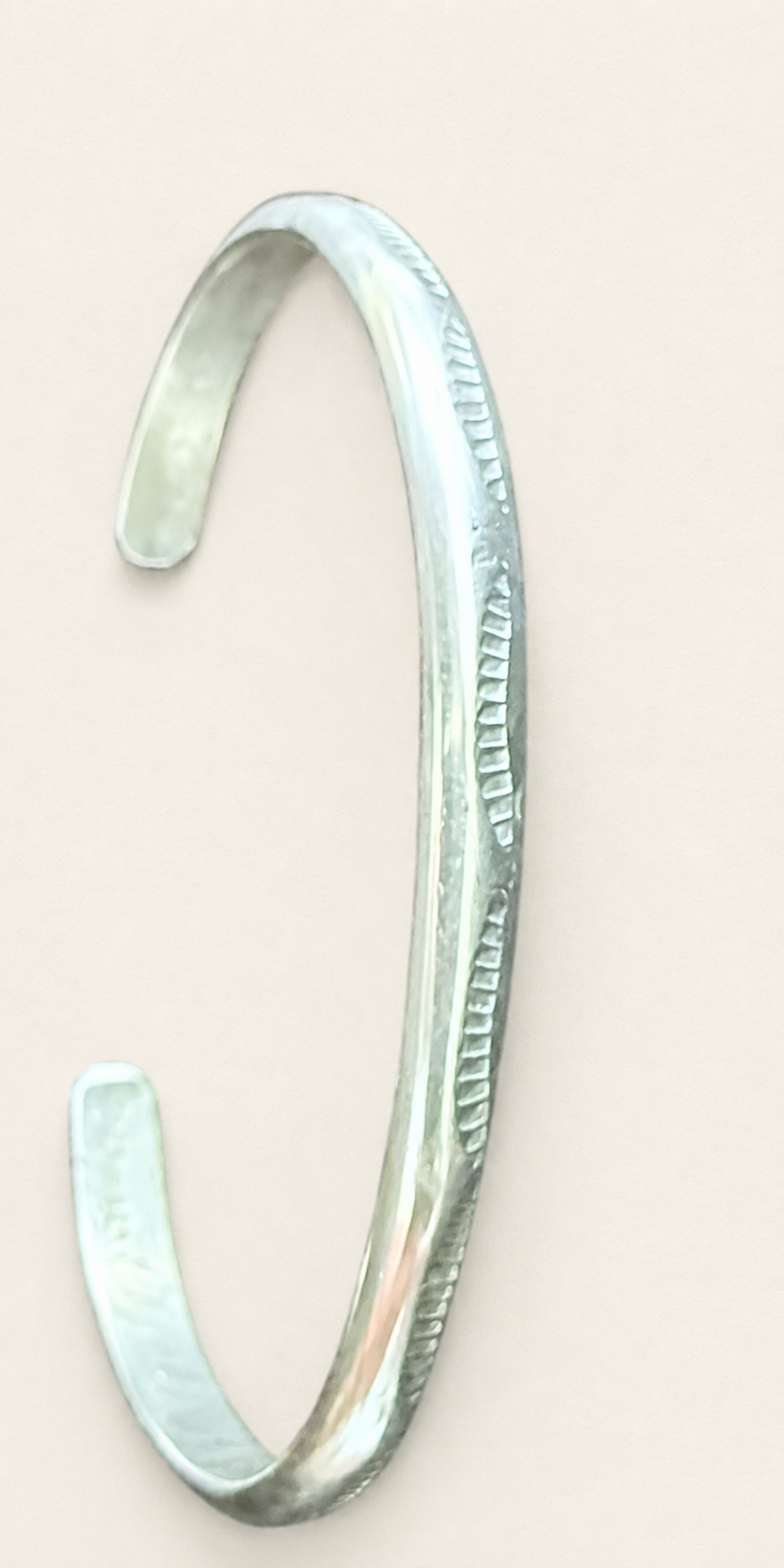 Vintage Southwestern Snake Jaw Stamped Silver Tone Open Cuff Bracelet
