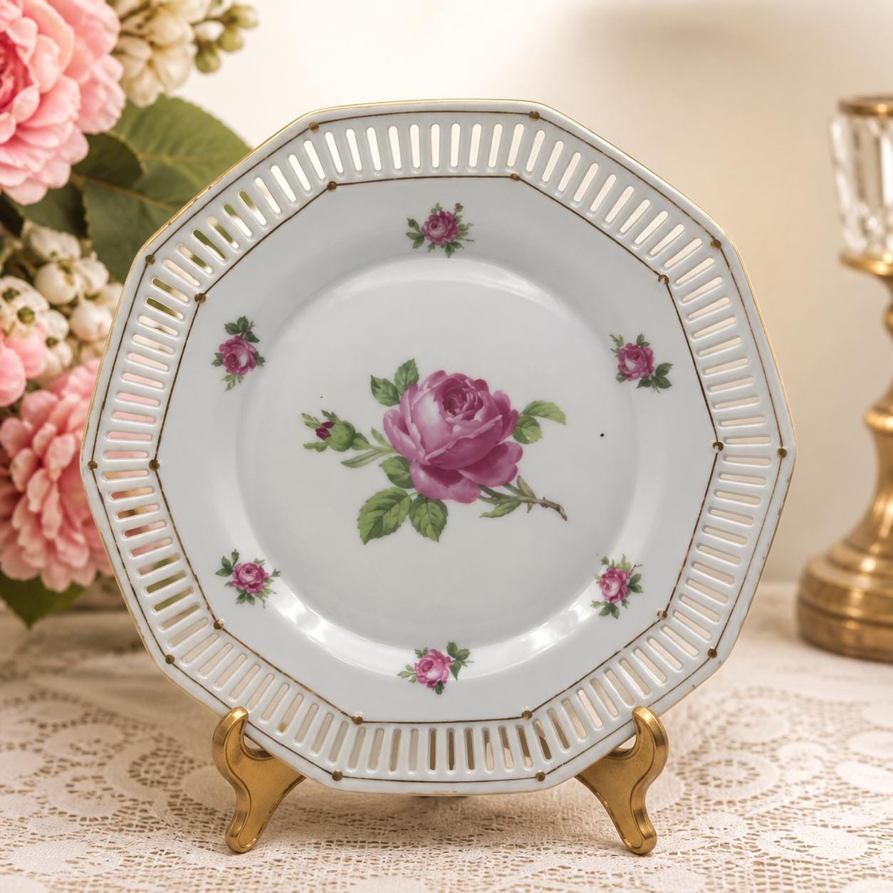 Schumann Bavaria Reticulated Pink Rose Plate Gold Trim