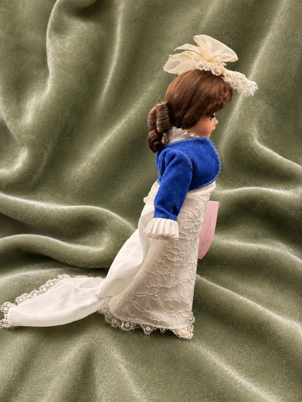 Vintage Madame Alexander Scarlett Doll  White Lace Gown, Blue Jacket