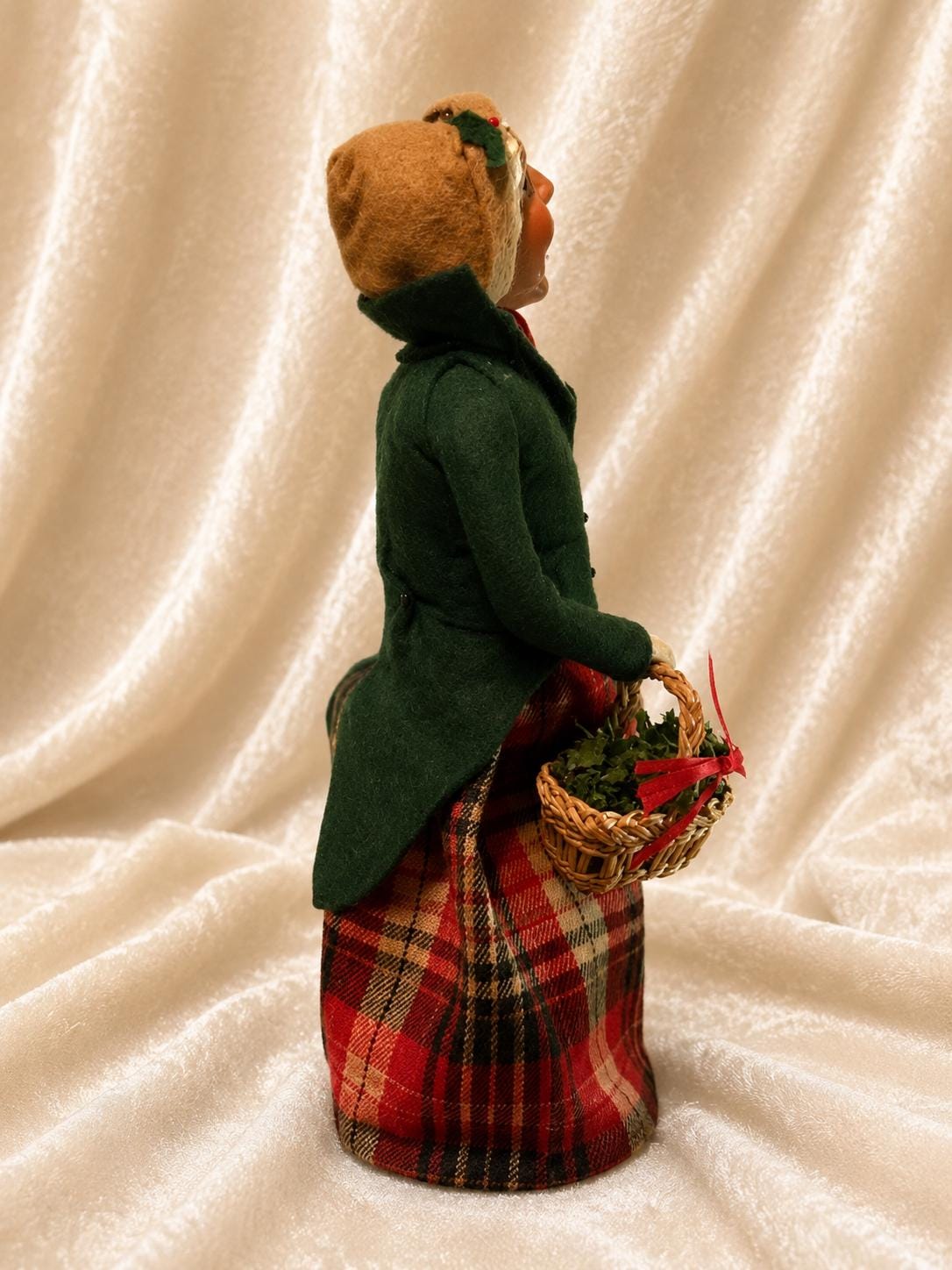 byers choice grandmother shopper signed limited edition 9/100 2006