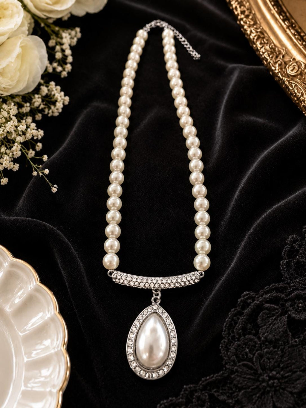Vintage Faux Pearl Rhinestone Teardrop Pendant Necklace Silver Tone Statement Jewelry