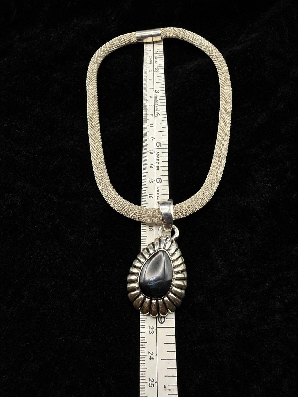 Vintage-Style Statement Necklace with Magnetic Clasp, Chunky Costume Jewelry, Modern Boho Evening Necklace