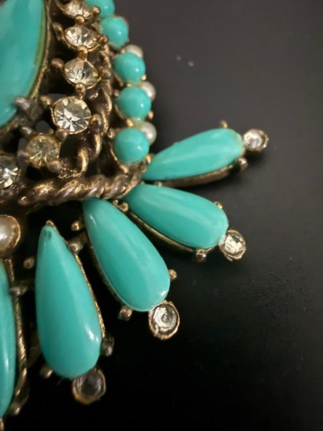 Vintage Turquoise Teardrop Fan Brooch Rhinestone Faux Pearl Gold Tone Mid Century Pin