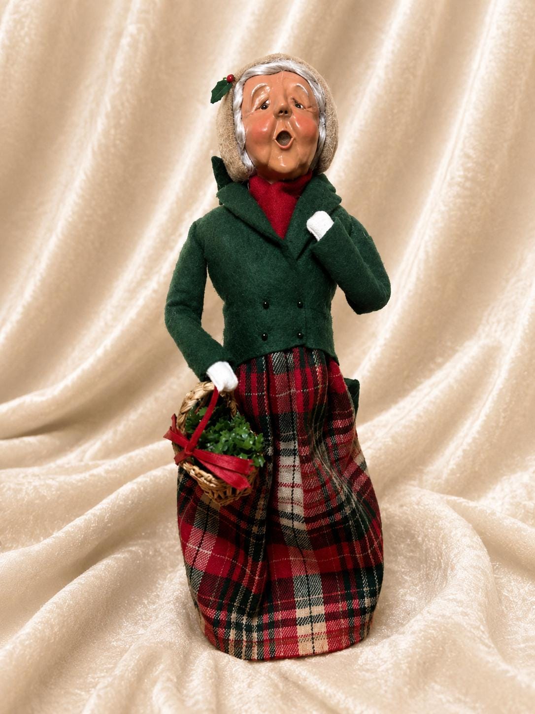 byers choice grandmother shopper signed limited edition 9/100 2006