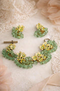 Vintage Green Bead Floral Bracelet Clip On Earrings Set Mid Century