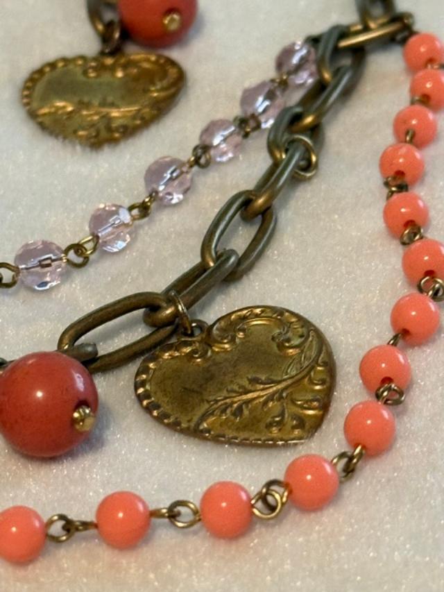 Coral Pink Beaded Statement Necklace & Earrings Set Antique Gold Hearts Clover
