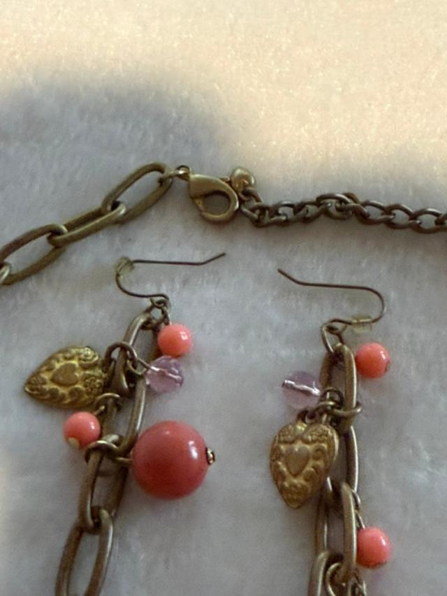 Coral Pink Beaded Statement Necklace & Earrings Set Antique Gold Hearts Clover