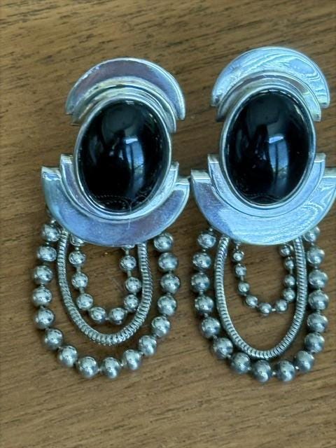 Vintage 1970s Modernist Silver Tone Multi Strand Necklace & Black Cabochon Clip Earring Set
