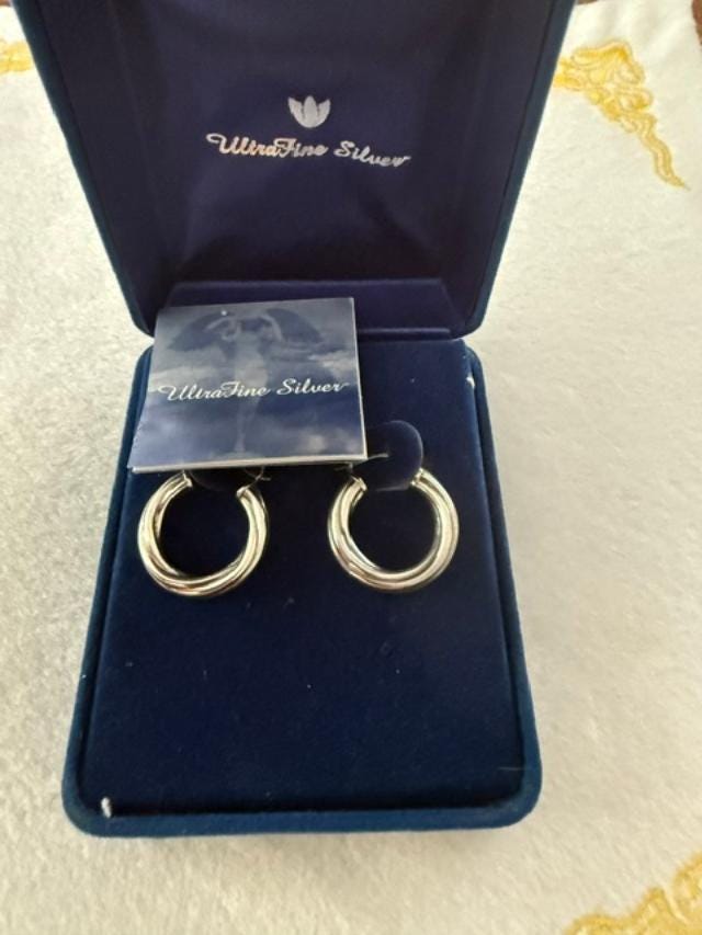 Vintage UltraFine Silver 1" Polished Hoop Earrings w/ Original Box