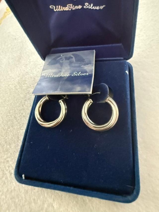 Vintage UltraFine Silver 1" Polished Hoop Earrings w/ Original Box