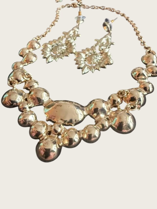 Vintage SHB Gold Tone Rhinestone Bib Necklace and Chandelier Earrings Set