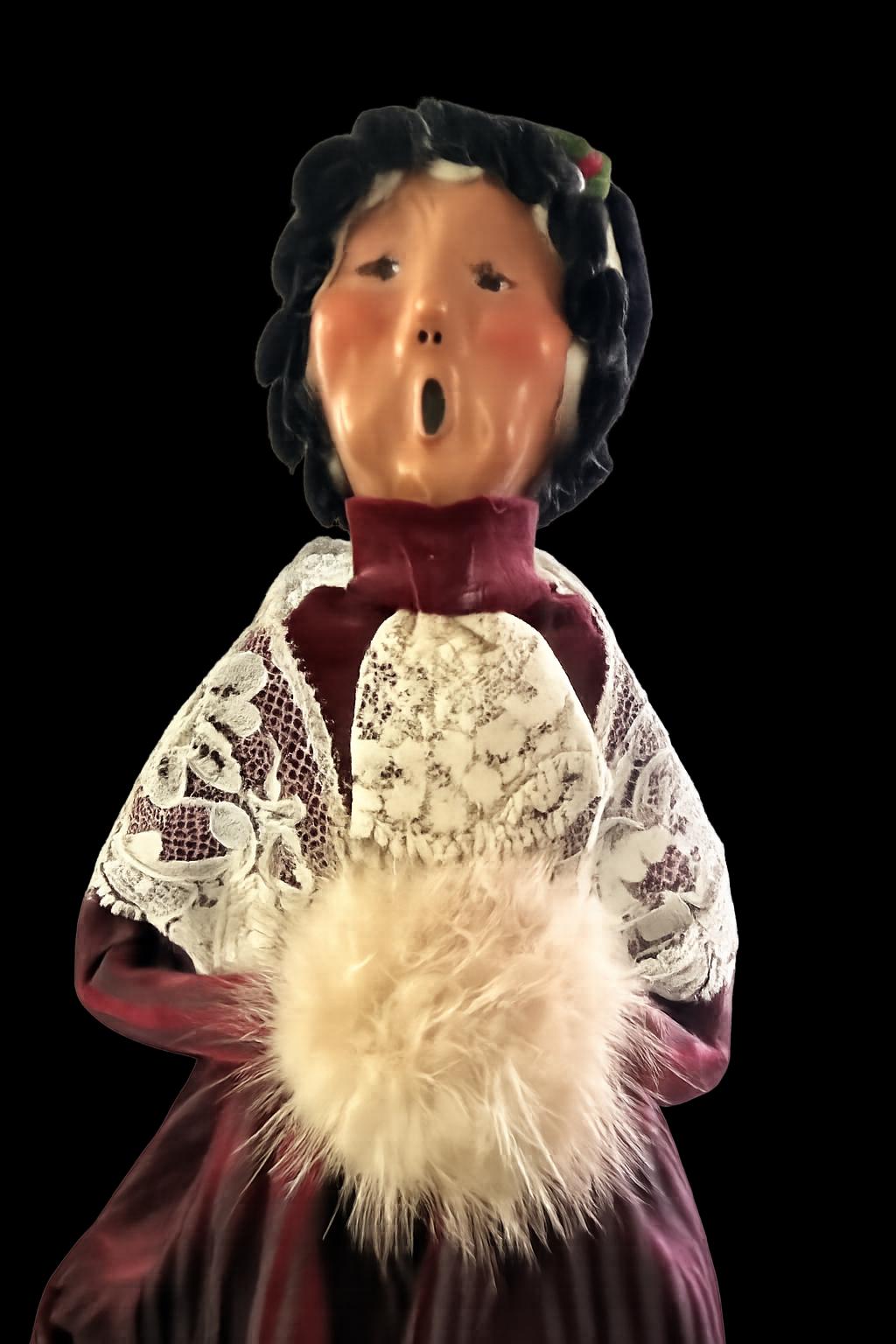 Vintage Byers Choice 2002 Limited Edition Woman Caroler Fur Muff 34/100