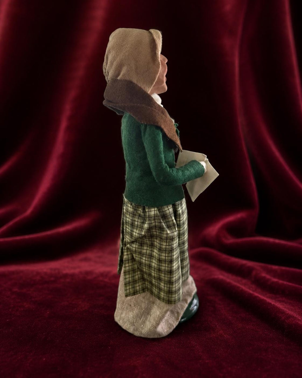 Byers Choice 2003 Traditional Grandparent Caroler 3/100 Signed 13