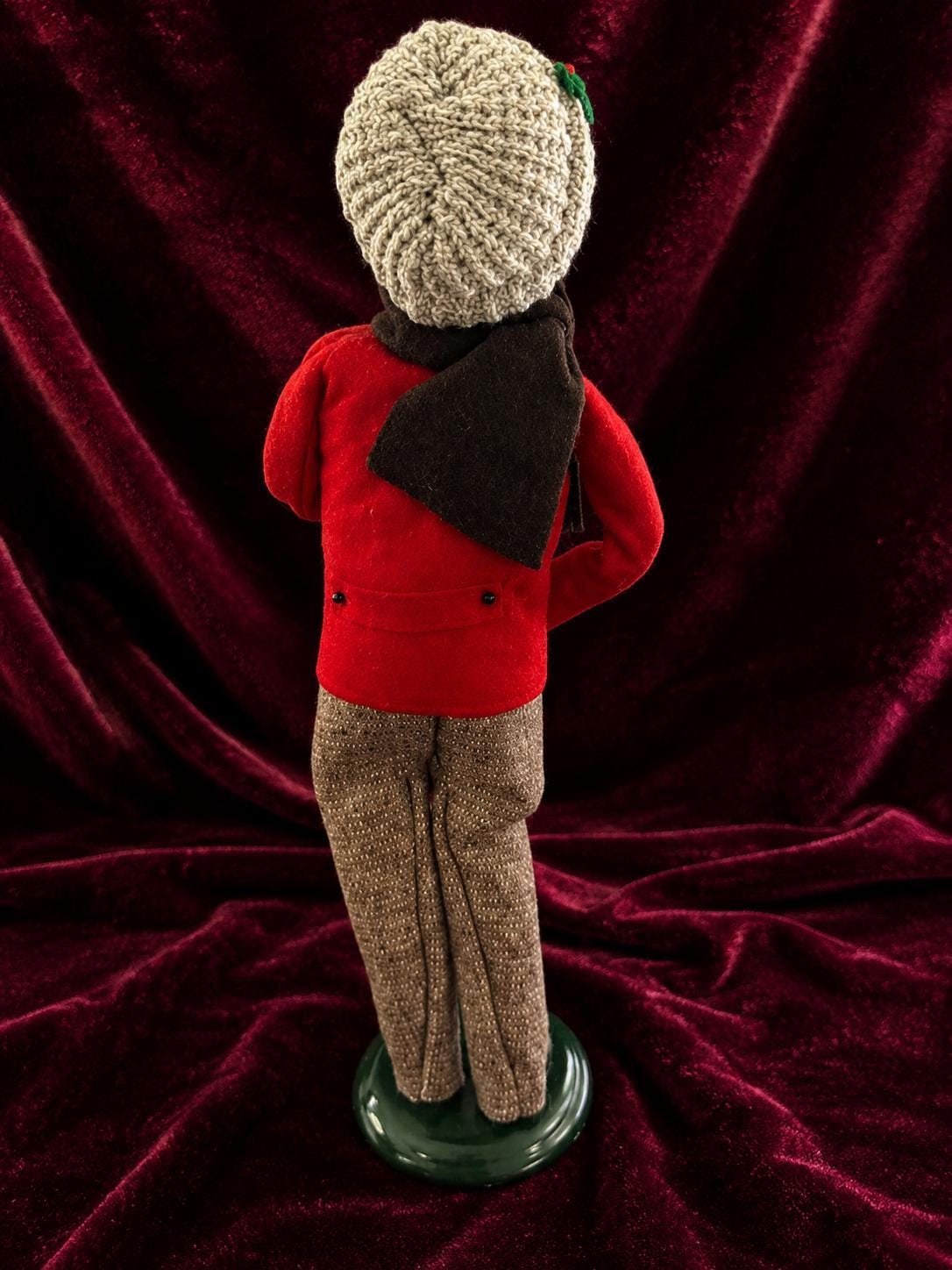 Byers' Choice Ltd. Limited Edition 76/100 Traditional Adult Male Caroler 13" Signed