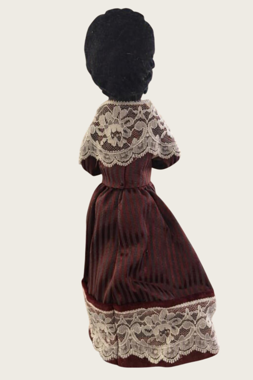 Vintage Byers Choice 2002 Limited Edition Woman Caroler Fur Muff 34/100