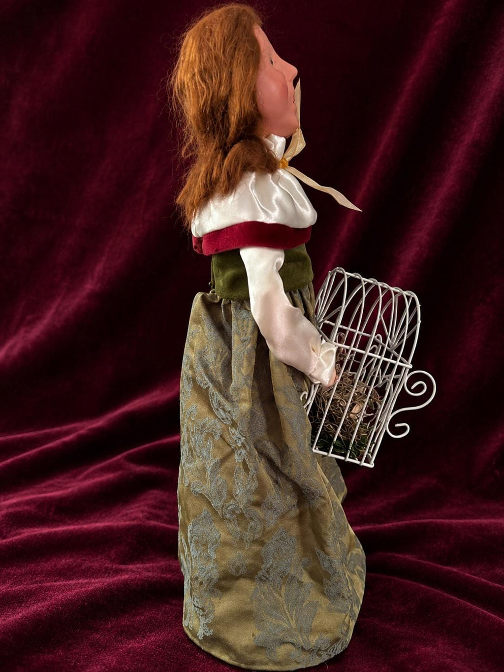 Byers Choice Two Turtle Doves Woman Caroler 12 Days Christmas