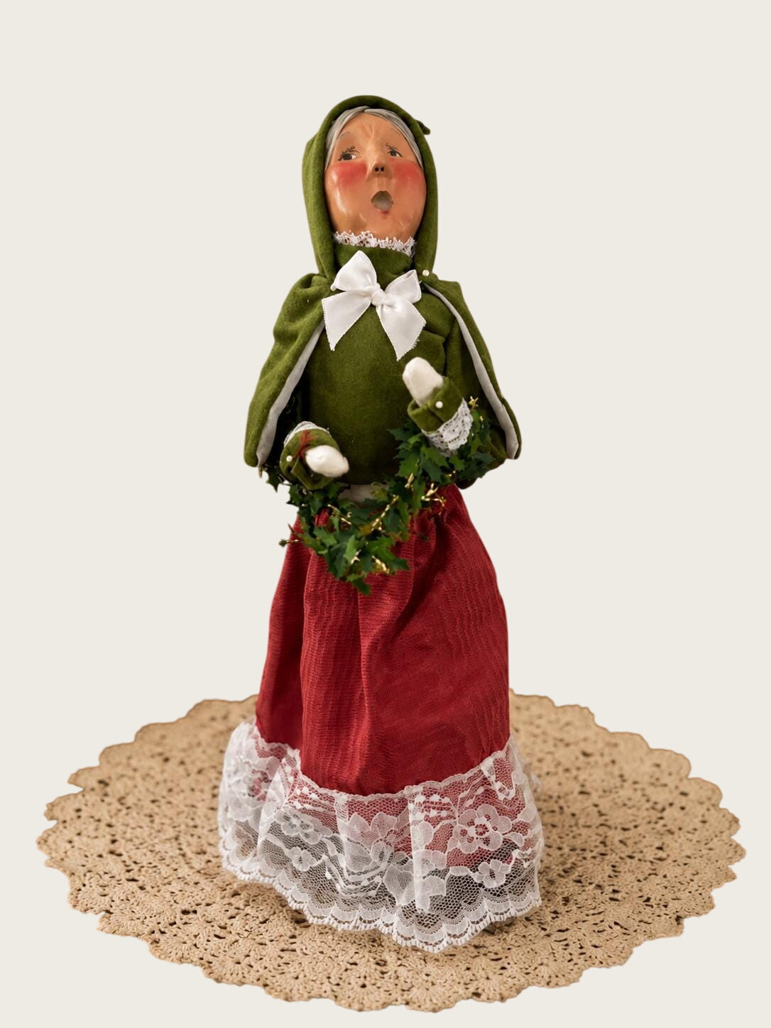 2005 Byers Choice Woman With Wreath Caroler Limited Edition 2/100