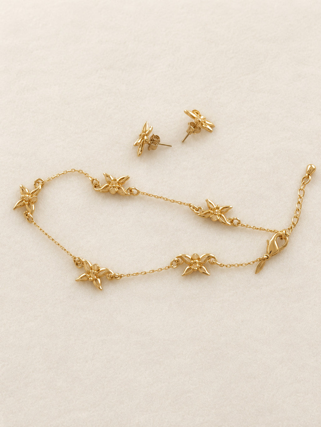 Avon Gold Tone Rhinestone Butterfly Anklet Bracelet Pierced Earrings Set