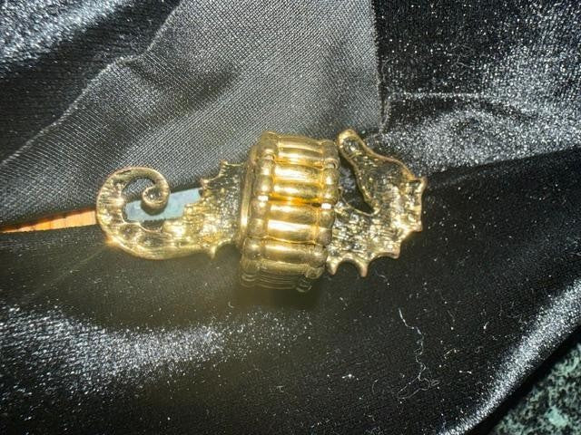 Blue Green Rhinestone Seahorse Stretch Ring Gold Tone Elastic Crystal Ocean