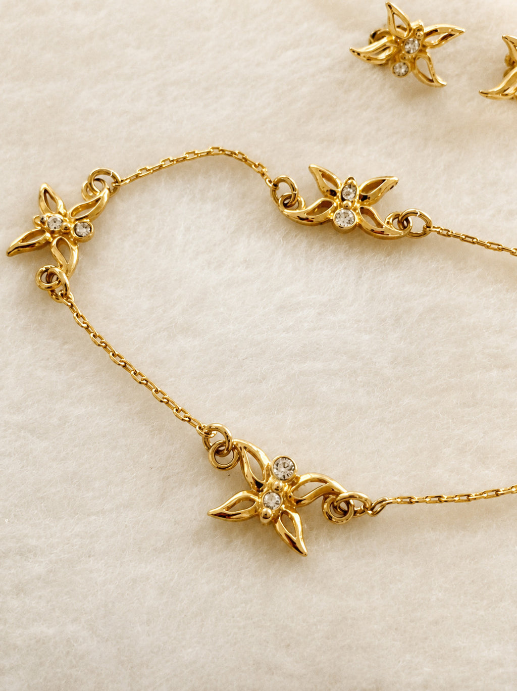 Avon Gold Tone Rhinestone Butterfly Anklet Bracelet Pierced Earrings Set
