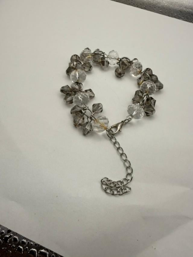 moky Gray Clear Faceted Bead Cluster Bracelet Silver Tone Costume