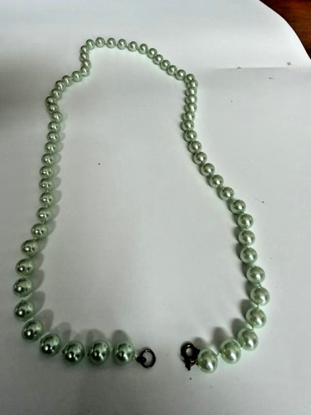 23-inch pale mint green faux pearl necklace f