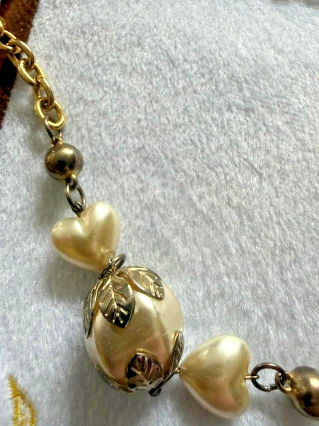 Vintage 32” Faux Pearl Heart Bead Necklace Floral Caps Mixed Tone Chain