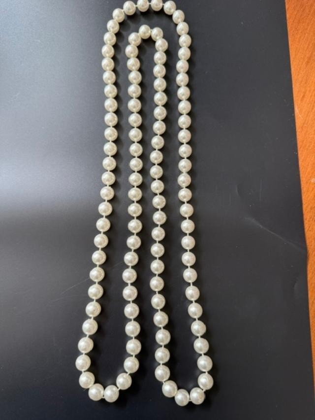 29 inch continues strand faux Pearl Necklace-Individually knottted.
