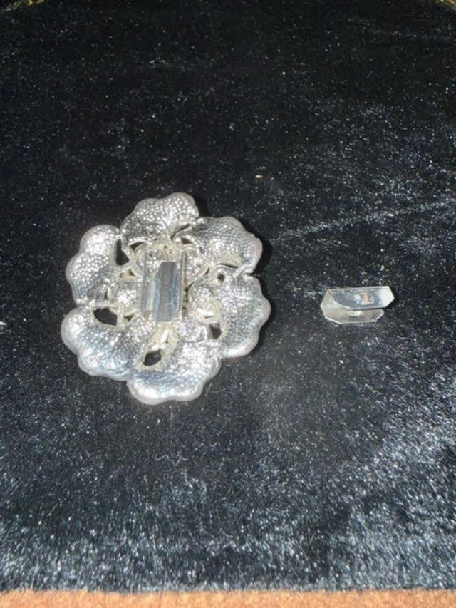 Vintage Silver Tone Flower Dress Clip Fur Clip Floral Costume Jewelry