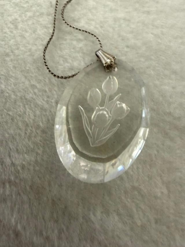 Vintage Intaglio Glass Tulip Pendant Faceted Crystal Floral Necklace Charm gift