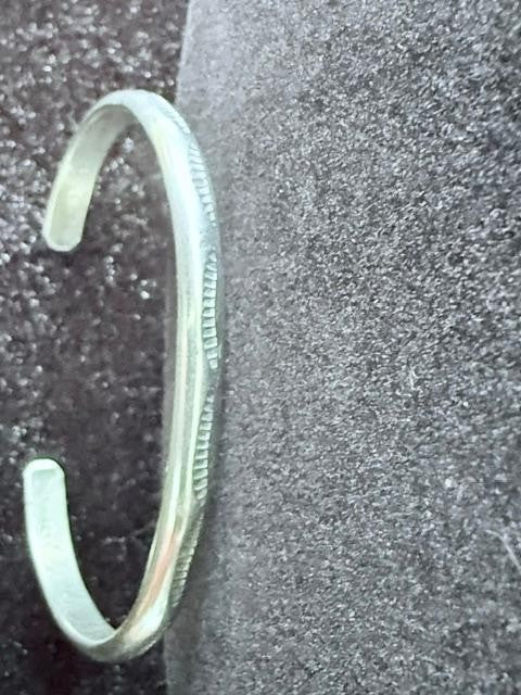 Vintage Southwestern Snake Jaw Stamped Silver Tone Open Cuff Bracelet