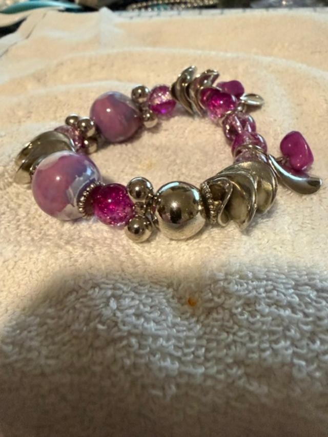 Pink Lampwork Glass Bead Stretch Charm Bracelet Silver Tone Chunky Fashion Jewel
