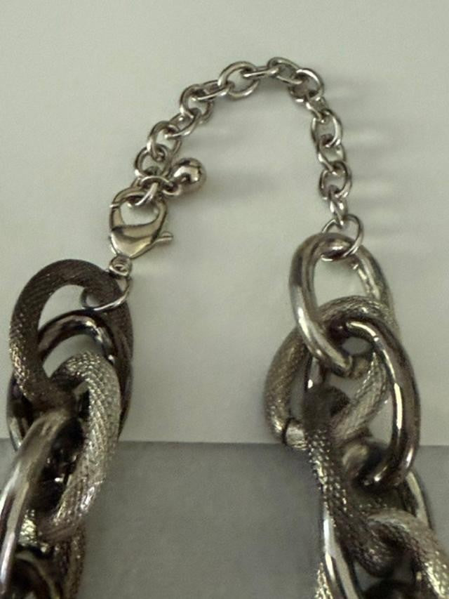 Vintage Silver Tone Chunky Mesh Link Necklace, Alternating Textured Oval Links