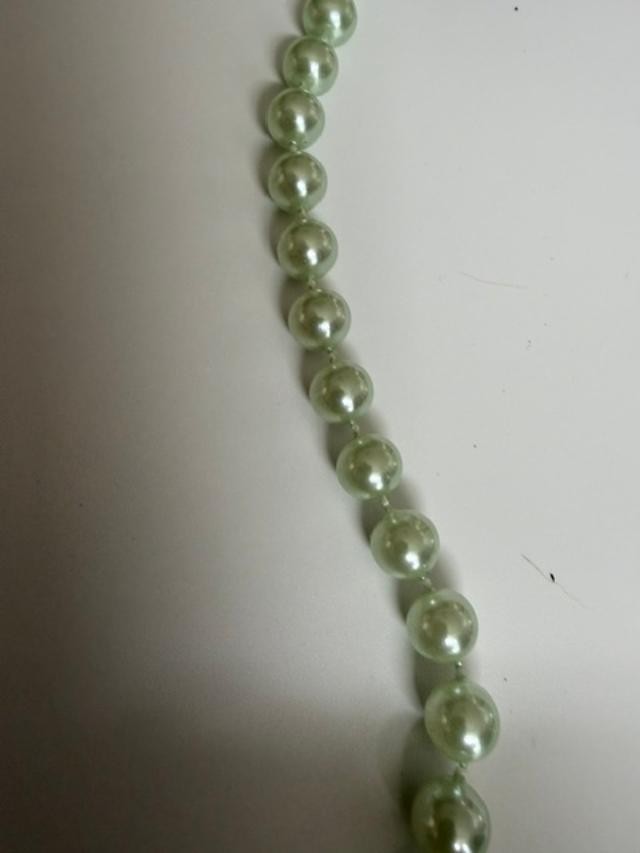 23-inch pale mint green faux pearl necklace f