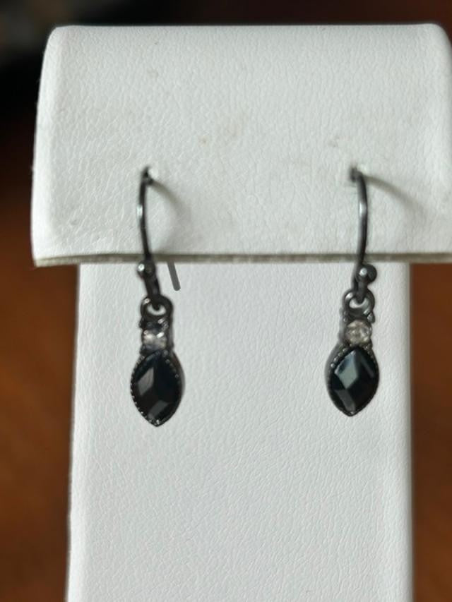 Black Faceted Crystal Rhinestone Dangle Earrings Gunmetal Tone Fishhook