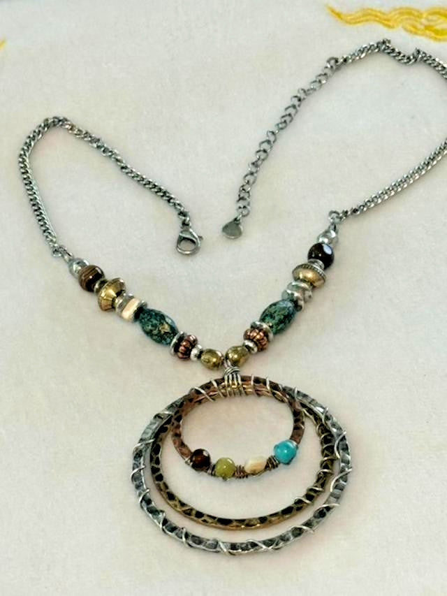 Roxy & Lola Three Tone Hammered Circle Beaded Pendant Necklace 20"
