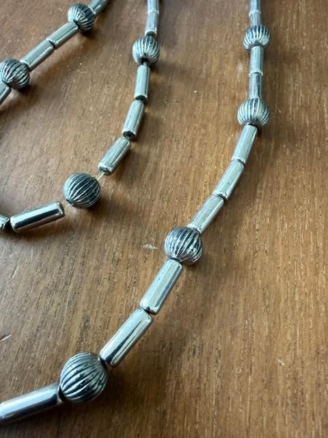 Vintage Silver Tone Ribbed Bead Tube Necklace Southwestern Style 35"