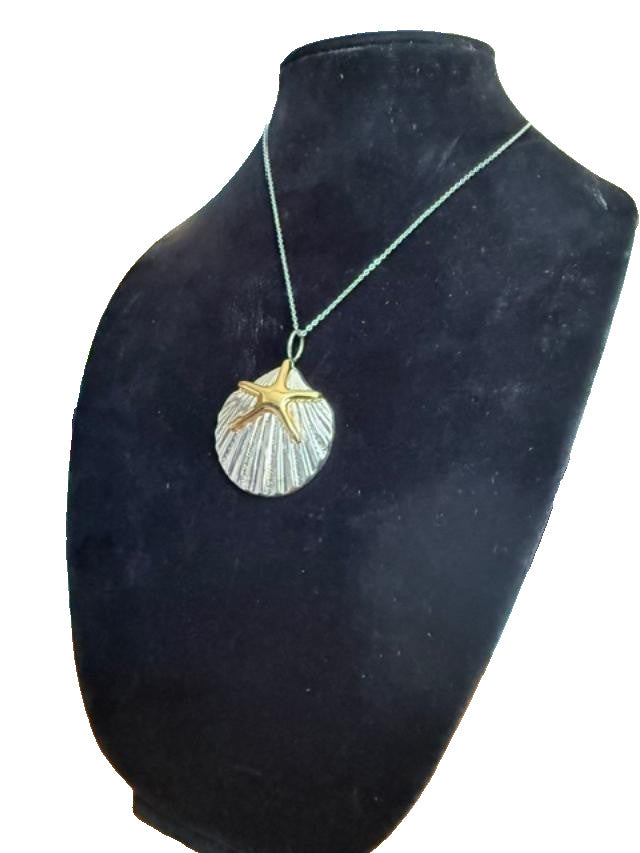 Vintage Signed BEST Seashell Starfish Brooch Pendant Necklace 17” Two Tone 2”