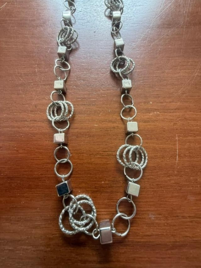 Silver Tone Textured Interlocking Circle Link Necklace 32" + 3" Extender