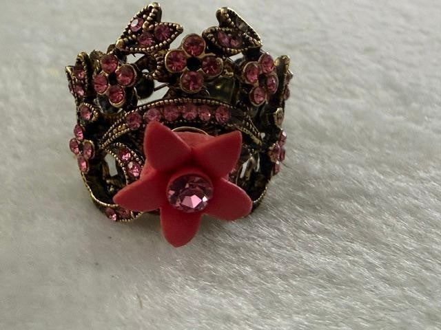 Tiara Misu Pink Rhinestone Flower Adjustable Cocktail Ring Gold Tone