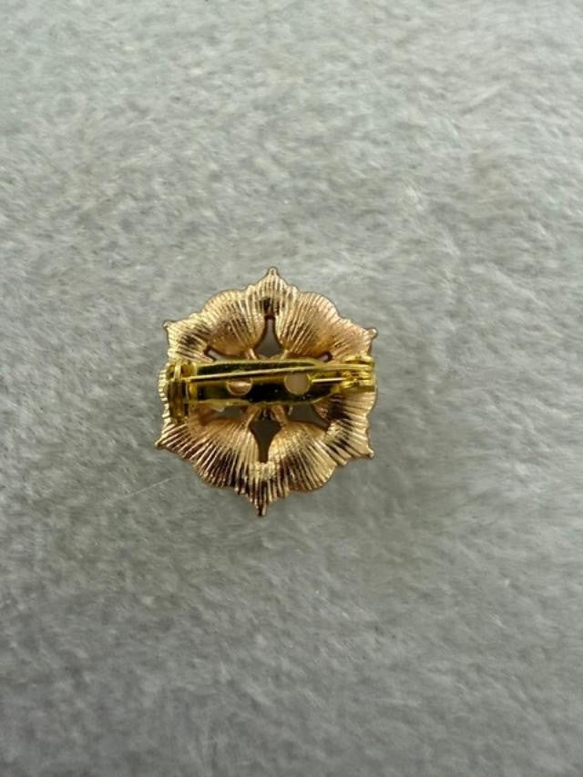 New Never Worn Faux Pearl Rhinestone Floral Cluster Brooch Gold Tone Pin 1 Inch
