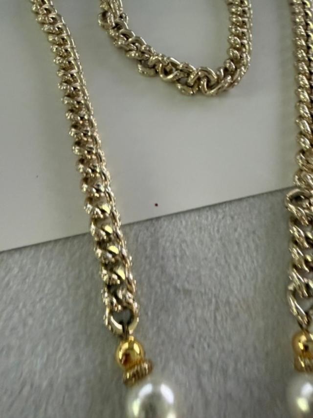 Vintage Gold Tone Curb Chain Necklace Faux Pearl Rhinestone Accent 18"