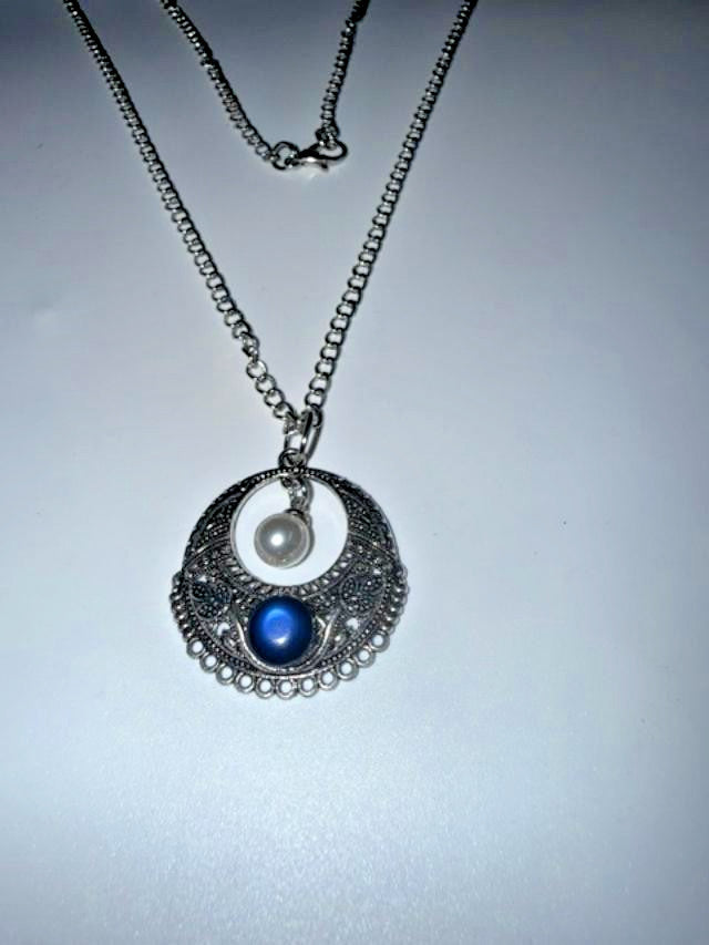 Silver Tone Filigree Blue Cabochon Faux Pearl Pendant Necklace 36"