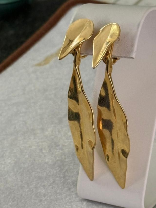 Vintage Gold Tone Leaf Dangle Screw Back Earrings Modernist 3.25"
