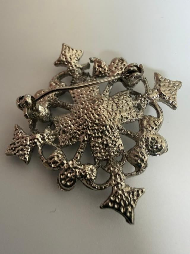 INTRICATE SILVERTONE GREEN & PURPLE CRYSTALS DIAMOND SHAPE BROOCH FASHION