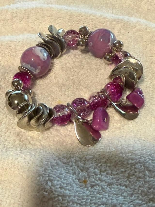 Pink Lampwork Glass Bead Stretch Charm Bracelet Silver Tone Chunky Fashion Jewel