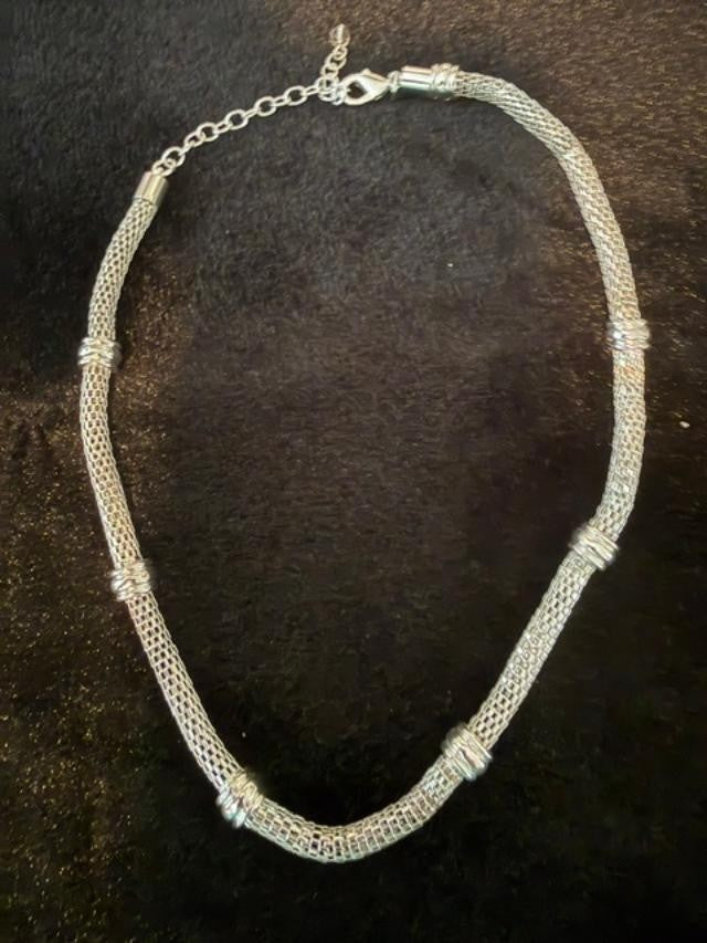 Silver Tone Mesh Necklace with Spacer Rings 15–18 in Adjustable