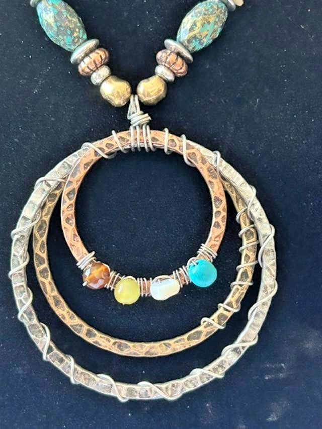 Roxy & Lola Three Tone Hammered Circle Beaded Pendant Necklace 20"
