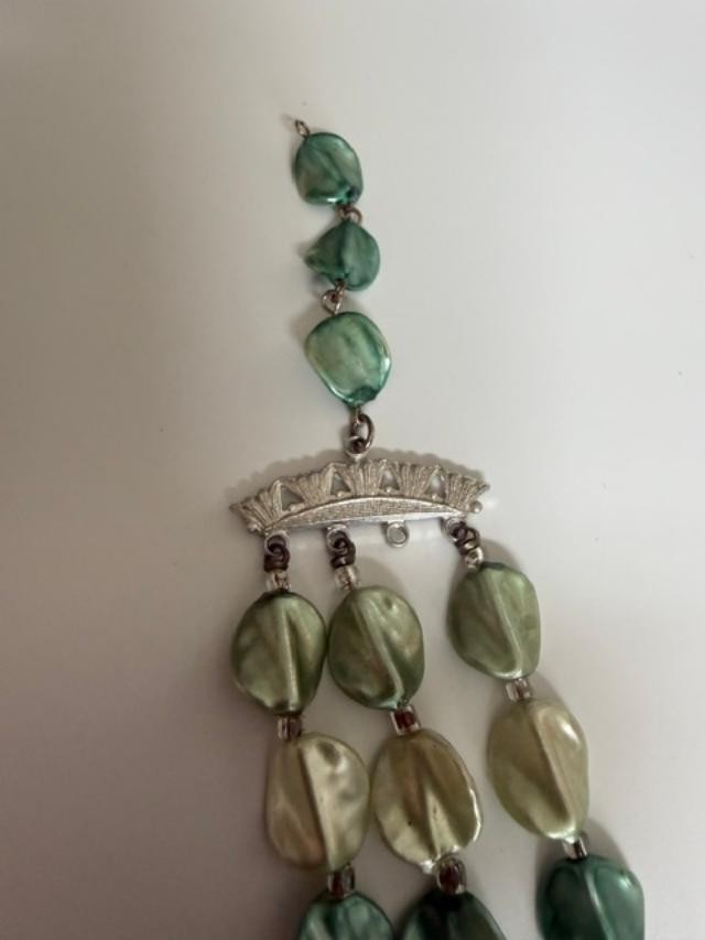 A multi-strand faux mother-of-pearl / shell-look bead necklace, costume 18 inch
