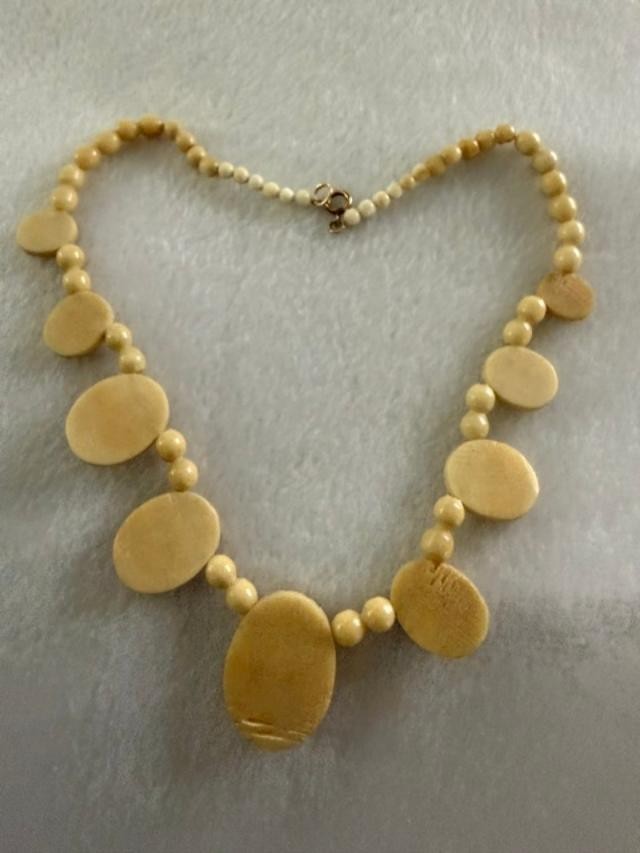 Vintage 1970s Carved Scarab Choker Necklace Egyptian Revival 15in